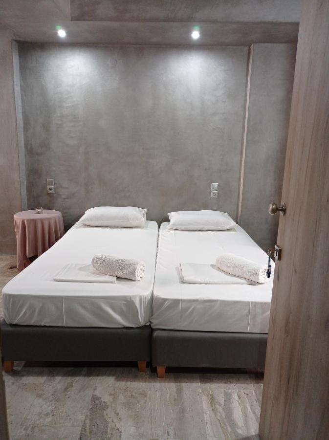 Guest House Pauline คอสทาวน์ ภายนอก รูปภาพ