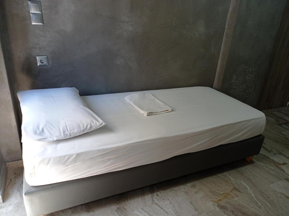 Guest House Pauline คอสทาวน์ ภายนอก รูปภาพ