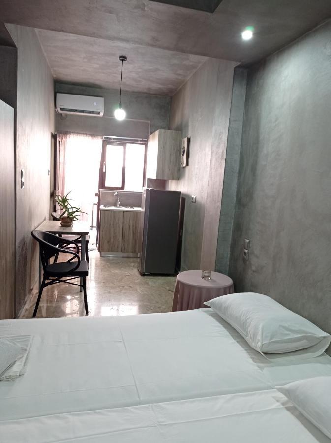 Guest House Pauline คอสทาวน์ ภายนอก รูปภาพ