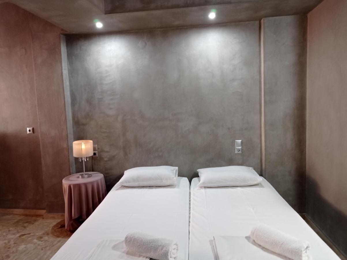 Guest House Pauline คอสทาวน์ ภายนอก รูปภาพ