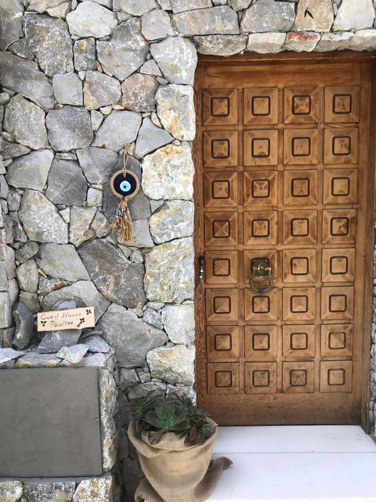 Guest House Pauline คอสทาวน์ ภายนอก รูปภาพ