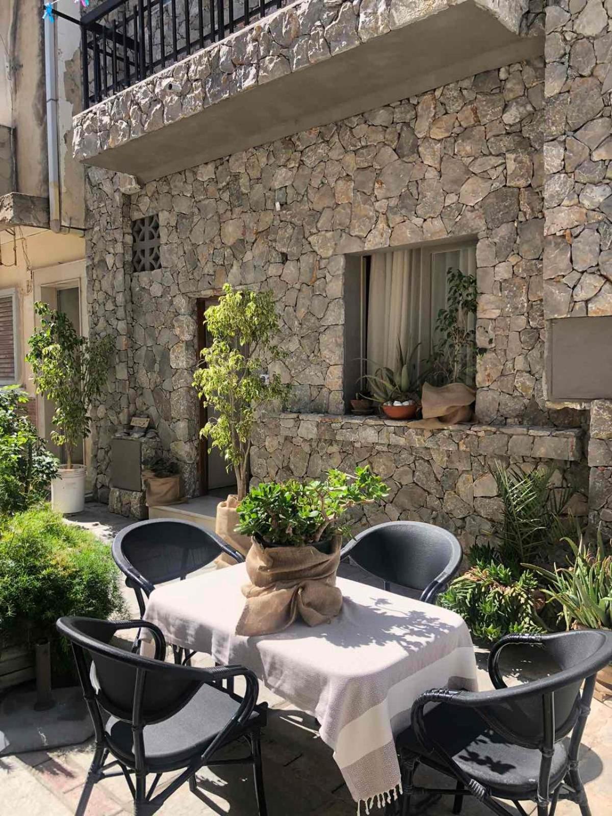 Guest House Pauline คอสทาวน์ ภายนอก รูปภาพ